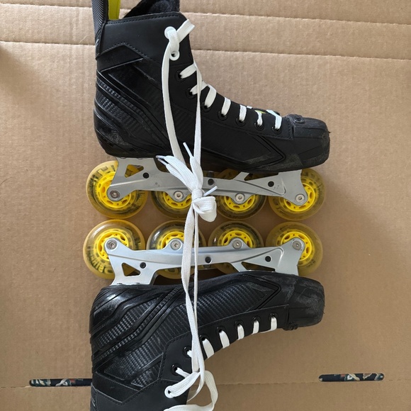 Bauer R5 inline skates, size not sure - Picture 1 of 3